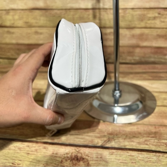 YSL White Cosmetic Bag - Picture 6 of 8